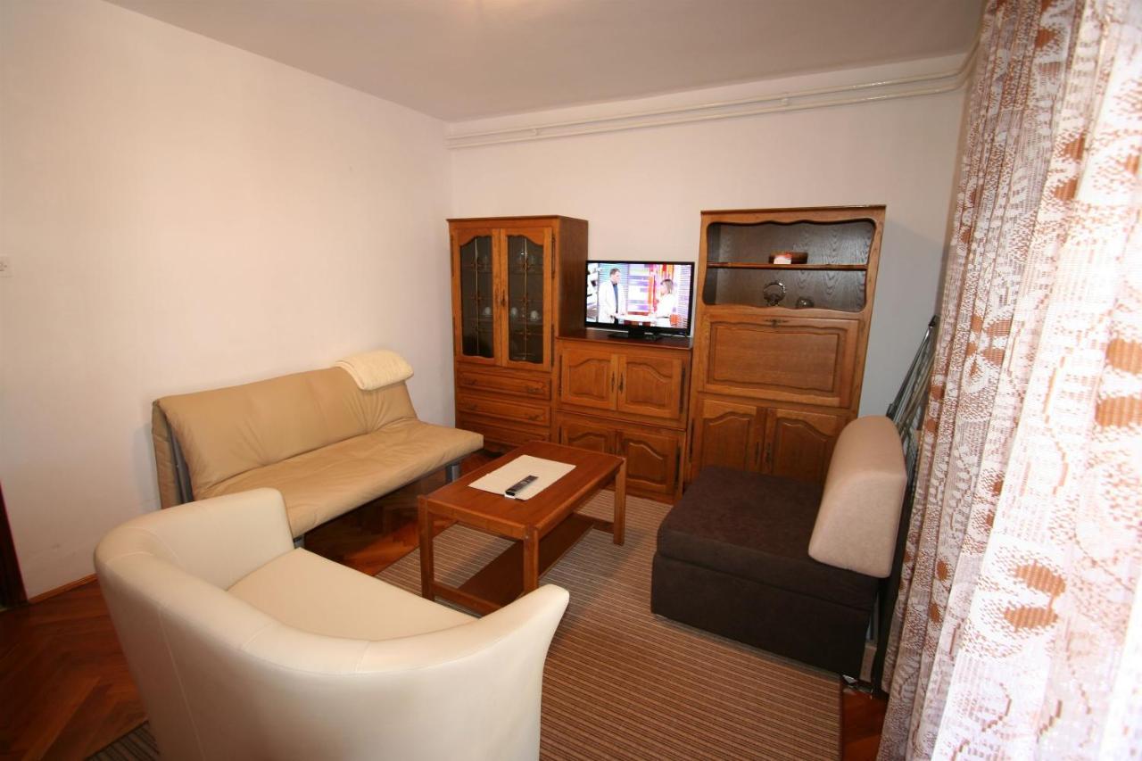 Apartments Grskovic G. Jesenovica Шіло Екстер'єр фото